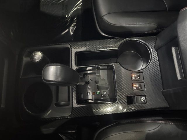Used 2021 Toyota 4Runner Venture w/ Moonroof Package AWD/4WD image 27