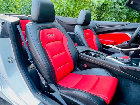 Used 2022 Chevrolet Camaro SS RWD image 39