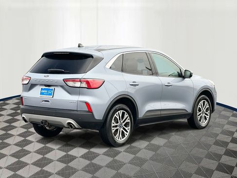 Used 2022 Ford Escape SEL w/ Class II Trailer Tow Package image 5