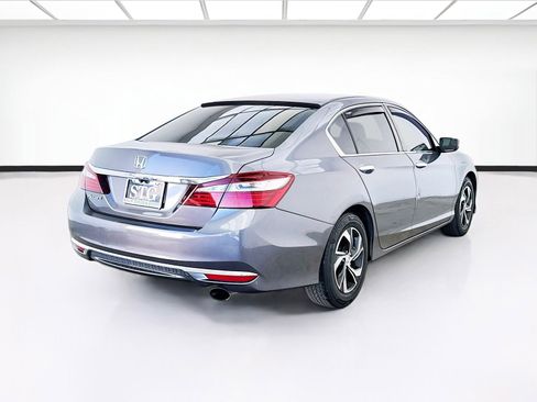 Used 2017 Honda Accord LX image 4