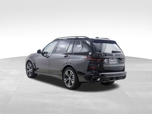 Used 2026 BMW X7 xDrive40i w/ M Sport Package image 4