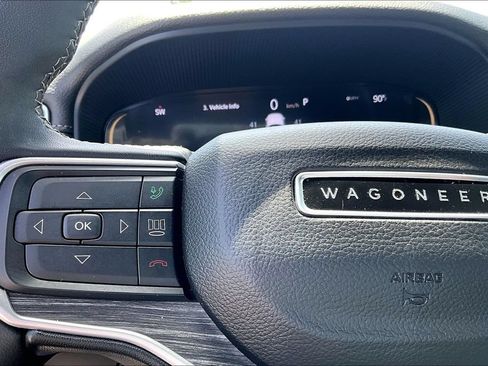 Used 2024 Jeep Wagoneer Series II AWD/4WD image 24
