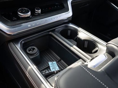 New 2026 Ford Expedition Platinum w/ Stealth Appearance Package image 45