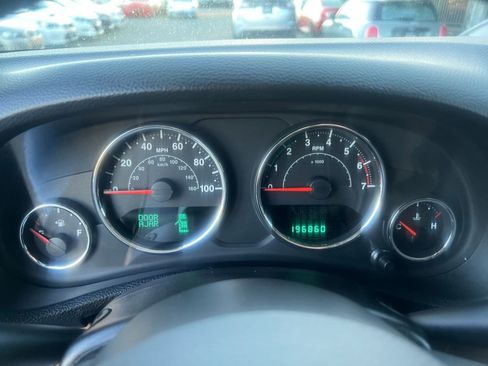 Used 2011 Jeep Wrangler Rubicon w/ PWR Convenience Group image 22