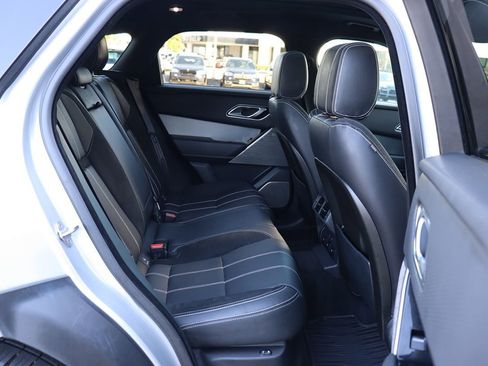 Used 2018 Land Rover Range Rover Velar R-Dynamic SE image 40