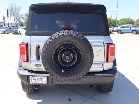 Used 2022 Ford Bronco Black Diamond AWD/4WD image 7