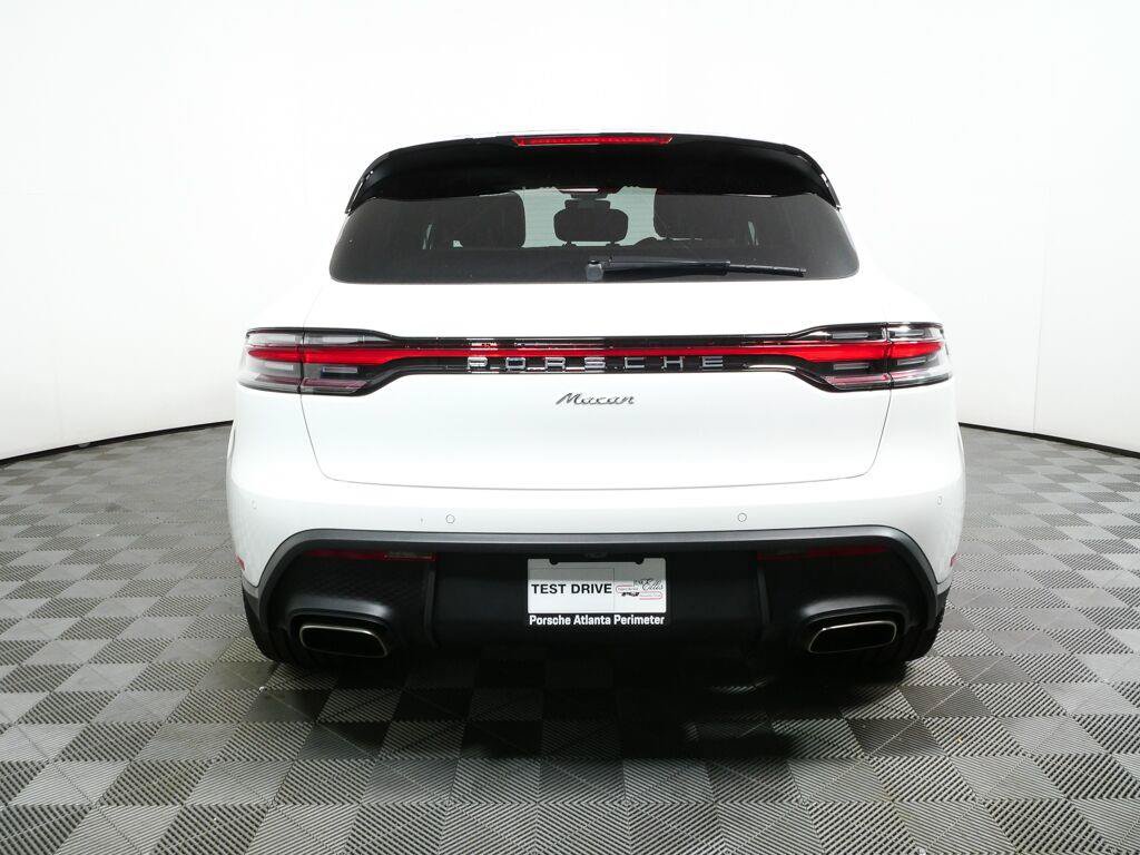 Certified 2026 Porsche Macan AWD/4WD image 28