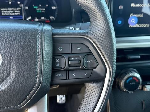 Used 2025 Toyota Tacoma TRD Sport image 19