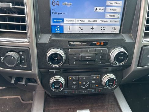 Used 2017 Ford F250 Platinum w/ Platinum Ultimate Package AWD/4WD image 18