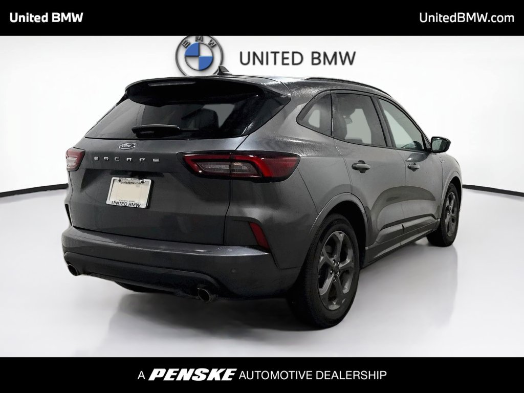 Used 2023 Ford Escape ST-Line w/ Tech Pack #1 FWD image 5