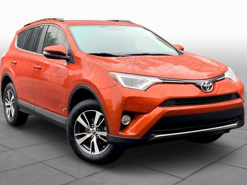 Used 2016 Toyota RAV4 XLE image 2