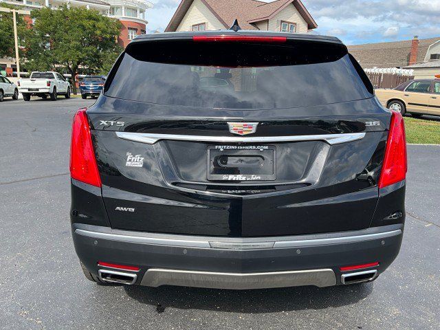 Used 2018 Cadillac XT5 Platinum w/ Driver Assist Package AWD/4WD image 5