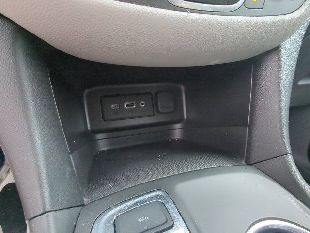 Used 2022 Chevrolet Equinox LS w/ LS Convenience Package AWD/4WD image 18
