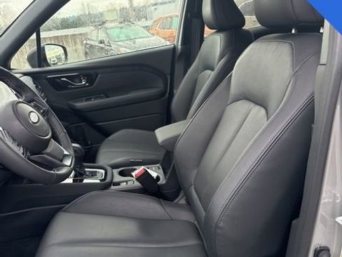 Used 2025 Subaru Forester Limited image 10