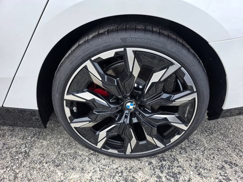 New 2027 BMW 530i w/ Executive Package RWD image 6