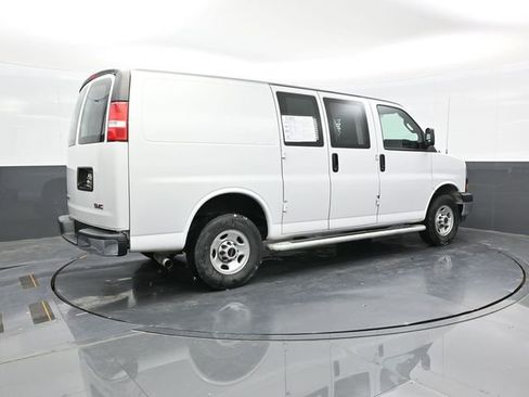 Used 2024 GMC Savana 2500 w/ Driver Convenience Package image 7