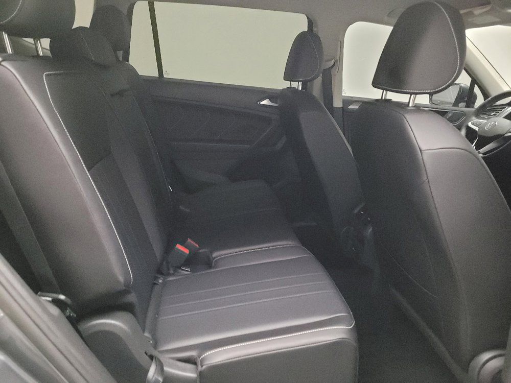 Used 2023 Volkswagen Tiguan SE FWD image 19