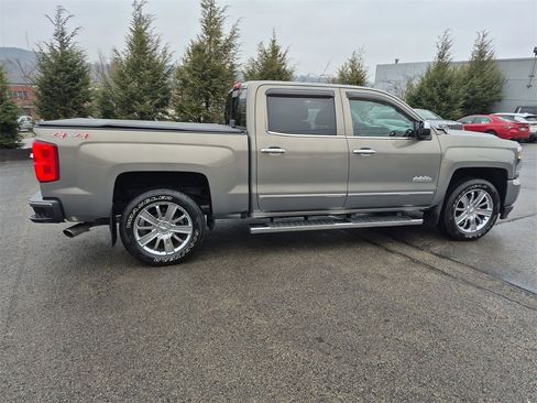 Used 2017 Chevrolet Silverado 1500 High Country image 16