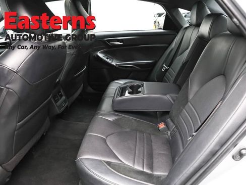 Used 2021 Toyota Avalon XSE FWD image 22