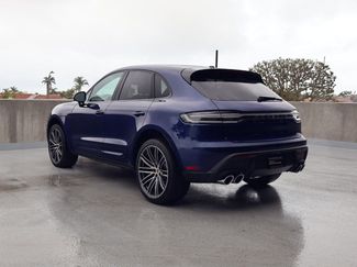 Certified 2025 Porsche Macan video 3