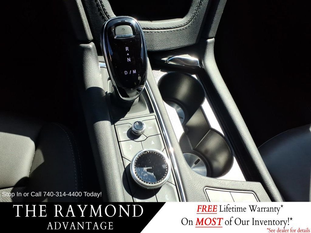 Used 2025 Cadillac XT5 Premium Luxury AWD/4WD image 23