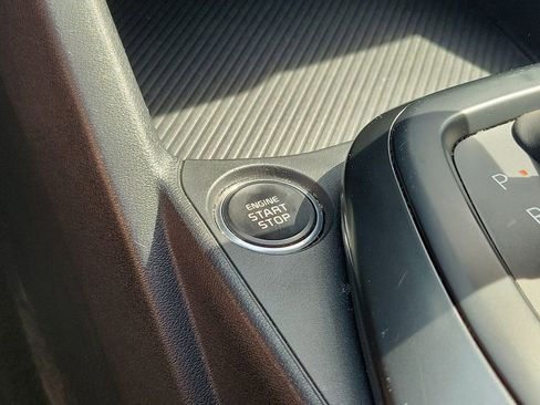 Used 2025 Kia K4 LXS FWD image 34