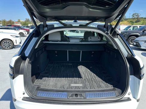 Used 2025 Land Rover Range Rover Velar S image 11
