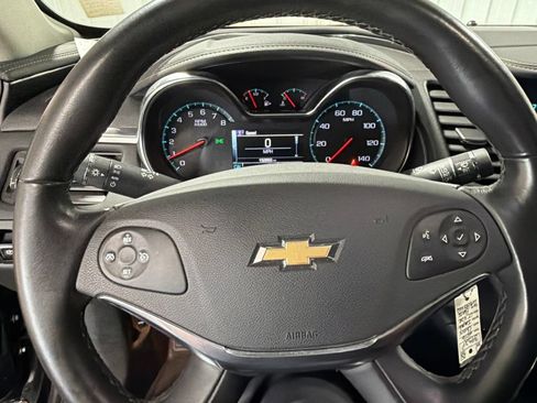 Used 2016 Chevrolet Impala LT FWD image 24