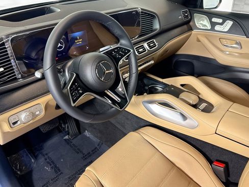 New 2026 Mercedes-Benz GLE 580 4MATIC image 9