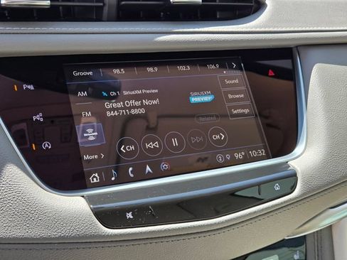 Certified 2024 Cadillac XT5 Premium Luxury w/ Technology Package FWD image 20