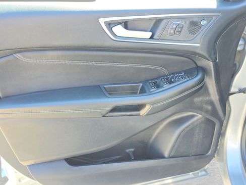Used 2022 Ford Edge Titanium AWD/4WD image 20