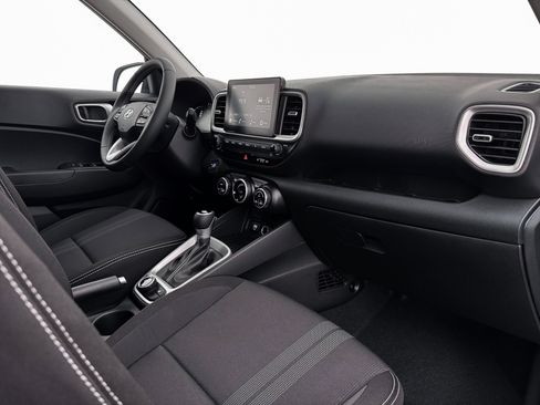 New 2026 Hyundai Venue SEL FWD image 34