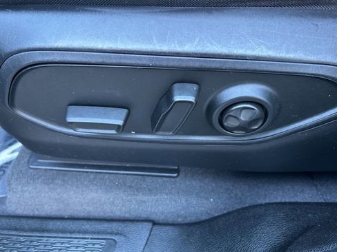 Used 2022 Jeep Grand Cherokee L Limited image 19