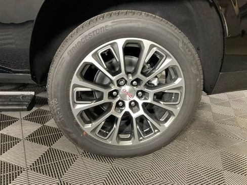 New 2026 GMC Yukon XL Denali w/ Sun & Power Step Package AWD/4WD image 41