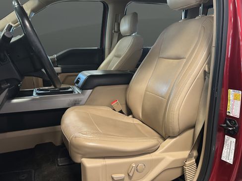 Used 2018 Ford F250 Lariat w/ Chrome Package AWD/4WD image 9