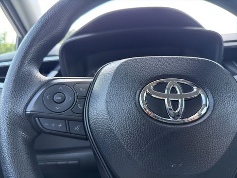 Certified 2025 Toyota Corolla LE FWD image 10