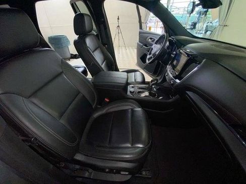 Used 2023 Chevrolet Traverse LT w/ Midnight/Sport Edition AWD/4WD image 42