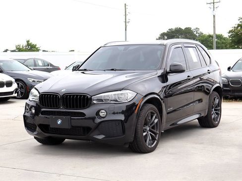 Used 2017 BMW X5 xDrive50i AWD/4WD image 3