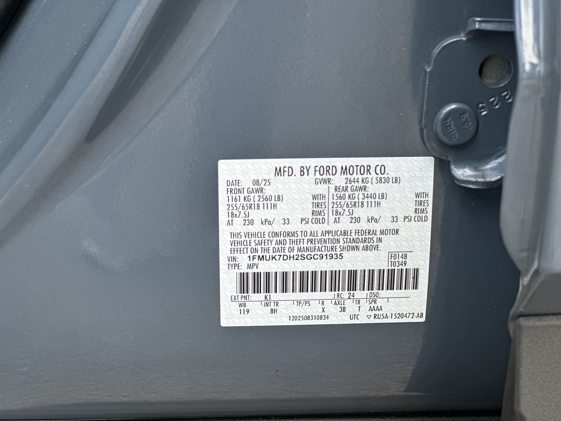 Used 2025 Ford Explorer Active RWD image 33