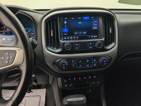 Used 2019 GMC Canyon SLT w/ Driver Alert Package RWD image 17