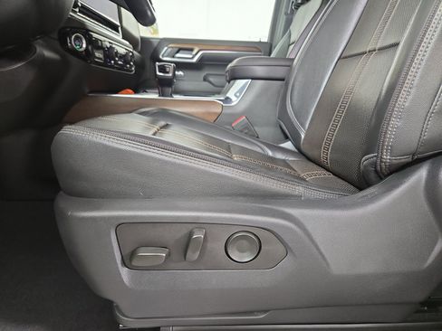 Certified 2023 Chevrolet Silverado 1500 High Country w/ High Country Premium Package image 33