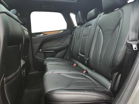 Used 2016 Lincoln MKC Reserve image 23