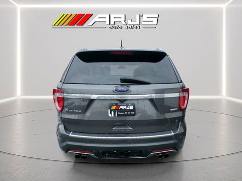 Used 2018 Ford Explorer Platinum image 4