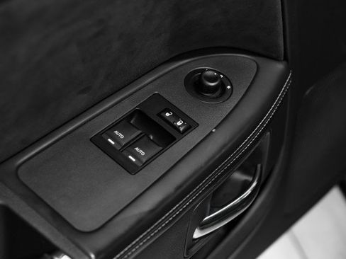 Used 2008 Dodge Challenger SRT8 image 32