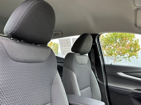 Used 2022 Chevrolet Bolt EUV LT image 19