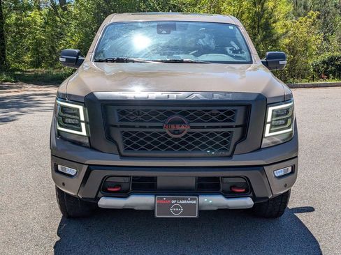 Used 2023 Nissan Titan PRO-4X w/ Pro-4x Convenience Package image 2