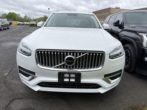 Used 2021 Volvo XC90 T6 Inscription w/ Climate Package AWD/4WD image 3