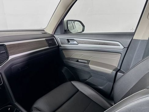 Used 2023 Volkswagen Atlas SE FWD image 25