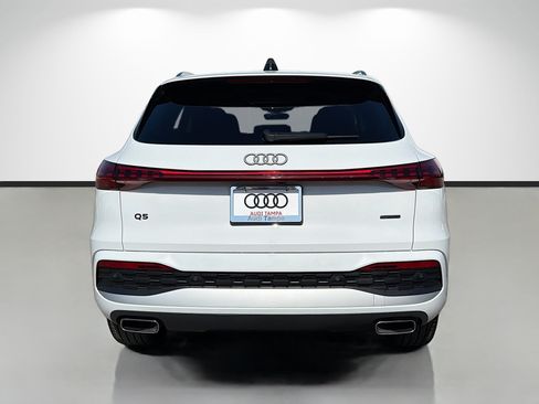 Used 2025 Audi Q5 Premium w/ Convenience Package AWD/4WD image 4