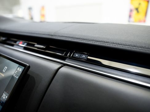 Used 2025 Land Rover Range Rover Sport Dynamic SE image 61